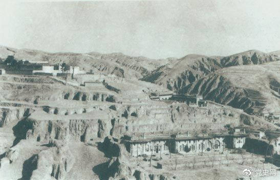 1947年12月25日至28日，中共中央在陜北米脂楊家溝召開擴大會議（十二月會議）。圖為會議會址。